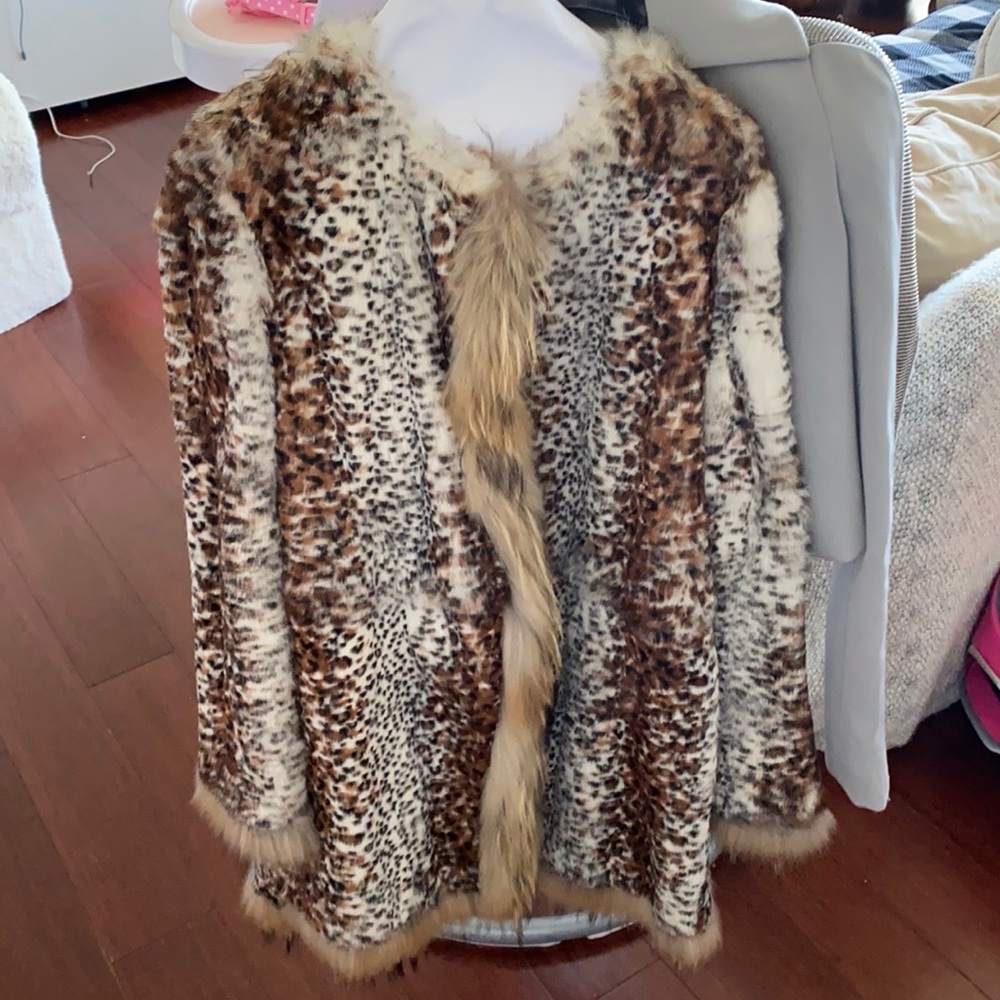 Red Valentino Rabbit/Asiatic Raccoon Coat 40